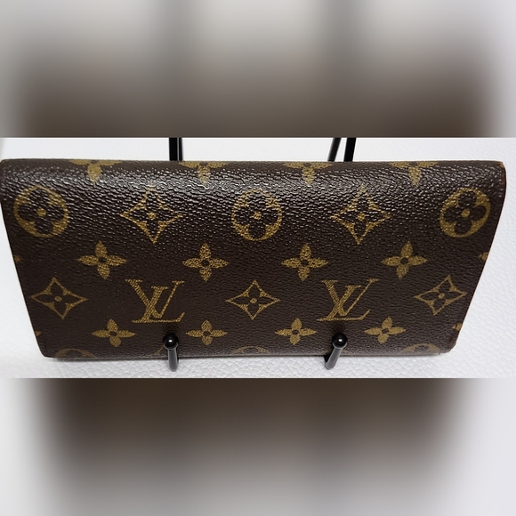 LOUIS VUITTON Portefeiulle Sarah Long Bifold Monogram Wallet - Picture 5 of 16